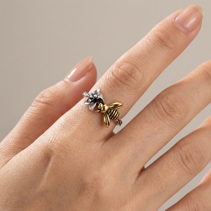 HONEY BEE & FLOWER SILVER RING - (ADJUSTABLE)