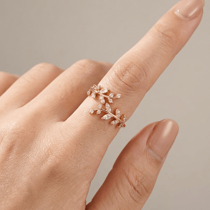 CRYSTAL LEAF VINE SILVER RING - (ADJUSTABLE)