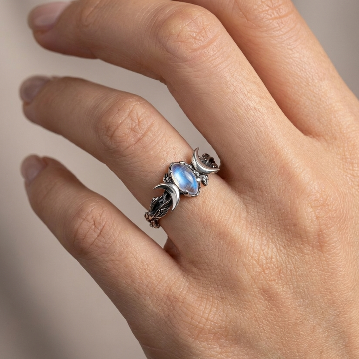 MOON GLOW RING