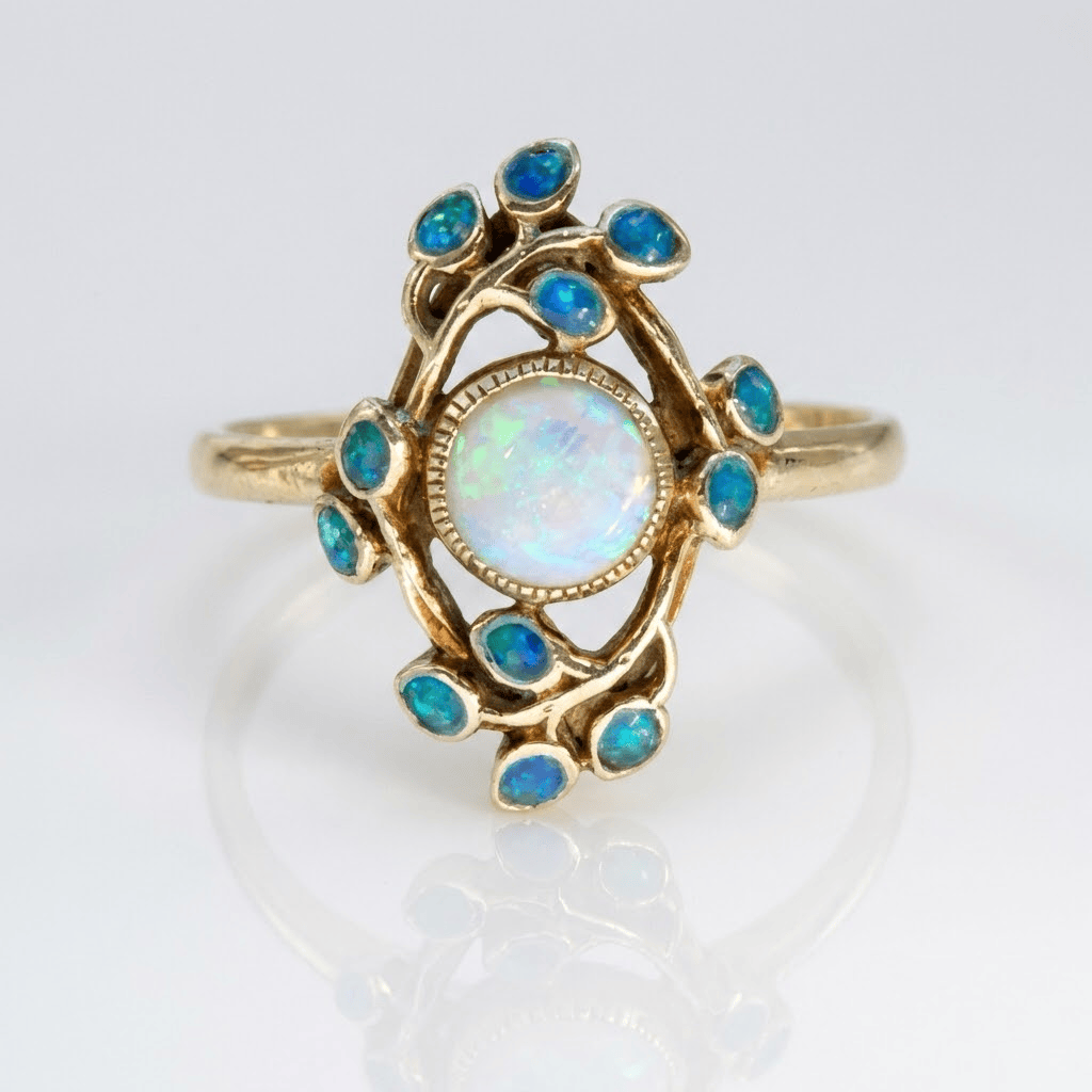 VINTAGE OPAL RING