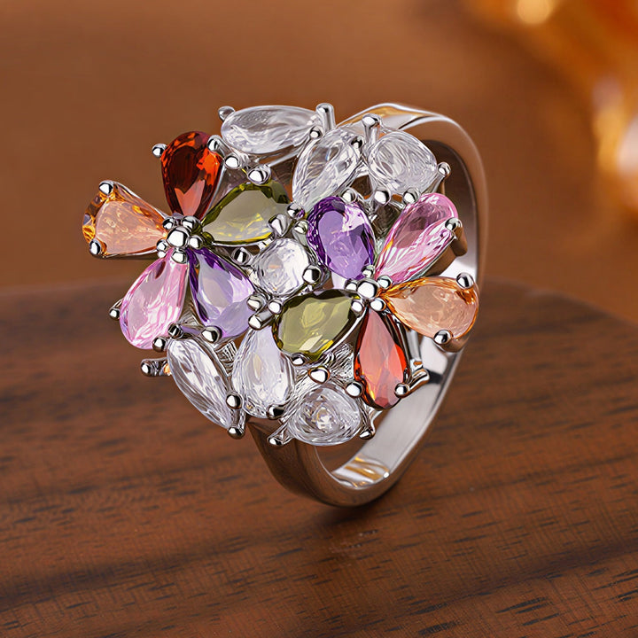 COLORFUL PETALS RING